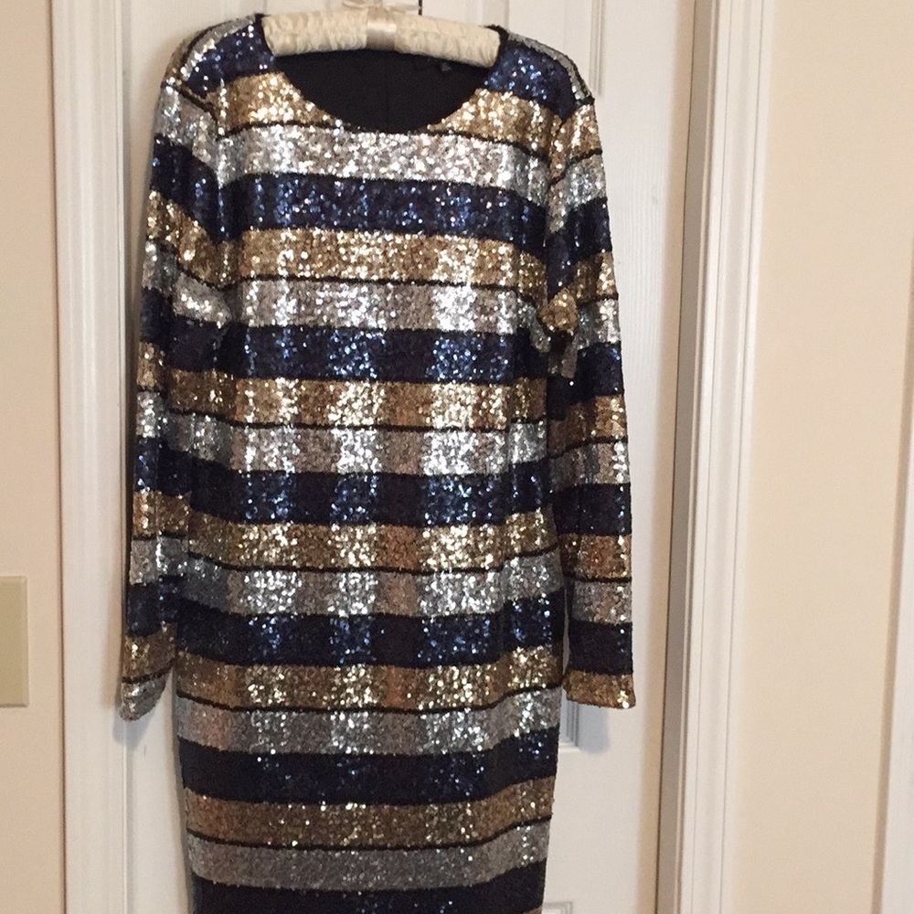 Sequins Body-con Mini Dress!